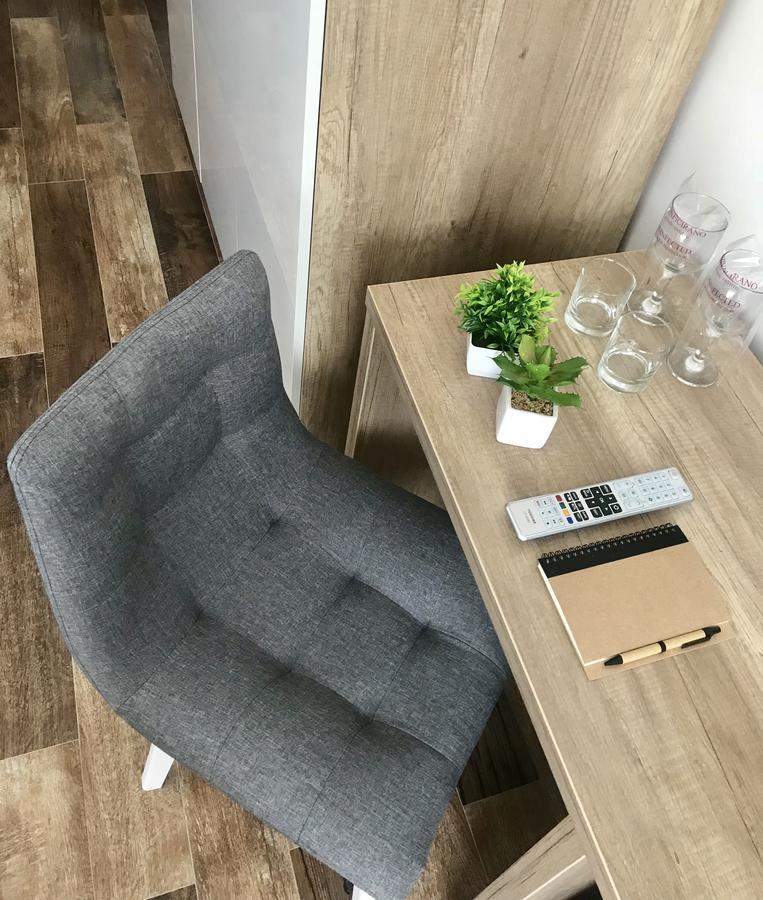 Motel As Hadzici Екстер'єр фото